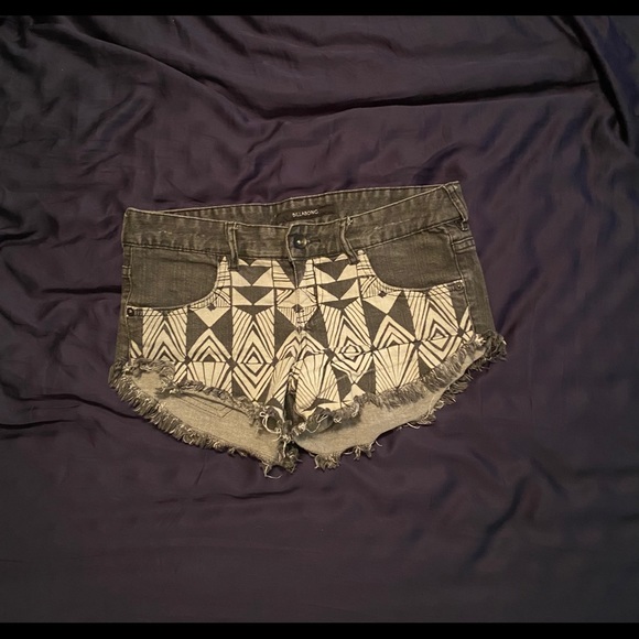 ❤️❤️ Womens Billabong Laneway Jean Booty Shorts - Picture 1 of 6